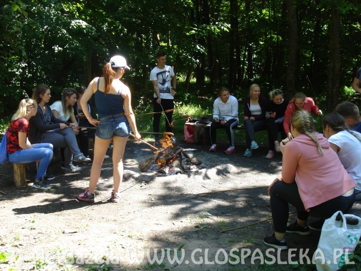 Klasa mundurowa z ZSEiT na obozie wojskowym
