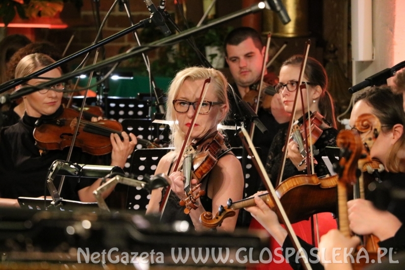 Koncert EOK i Wyrostek