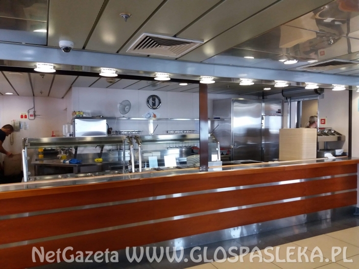 Uczniowie ZSEiT w Pasłęku na promach