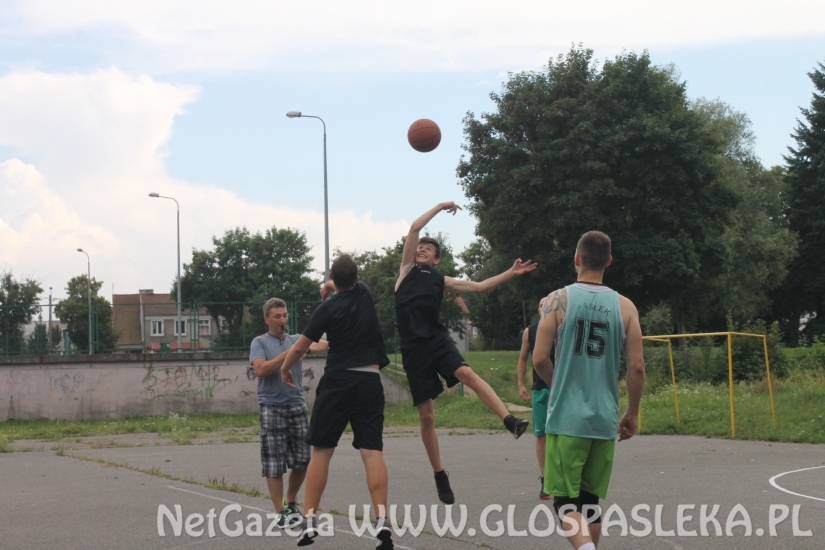 Dwie drużyny zagrały na boisku przy ul. Piłsudskiego