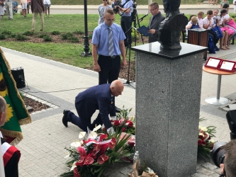 Piłsudski – czy tylko bohater?