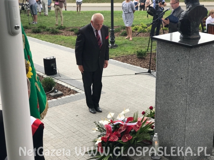 Piłsudski – czy tylko bohater?