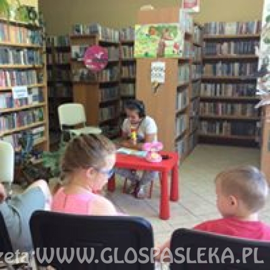 zajęcia w bibliotece w Godkowie