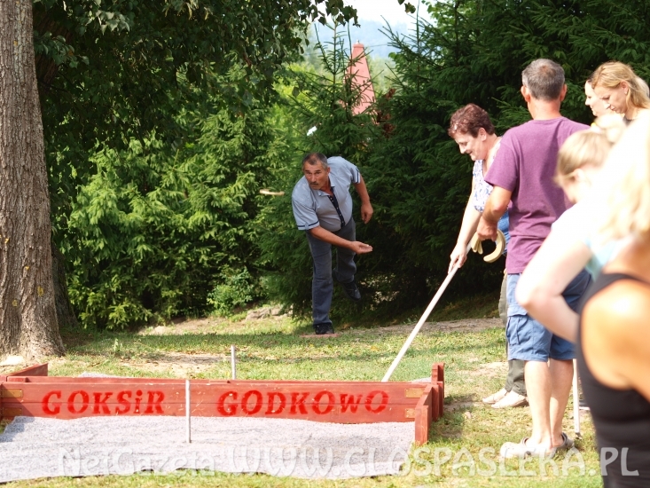 rzut podkową w Skowronach