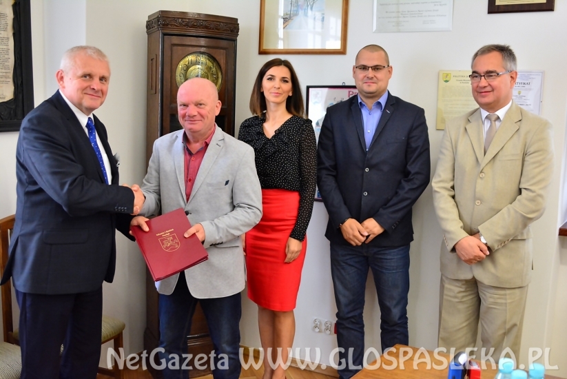 podpisanie umów na ciepło z miasta