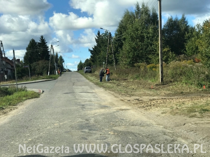 Ruszyła budowa chodnika na ul. Traugutta