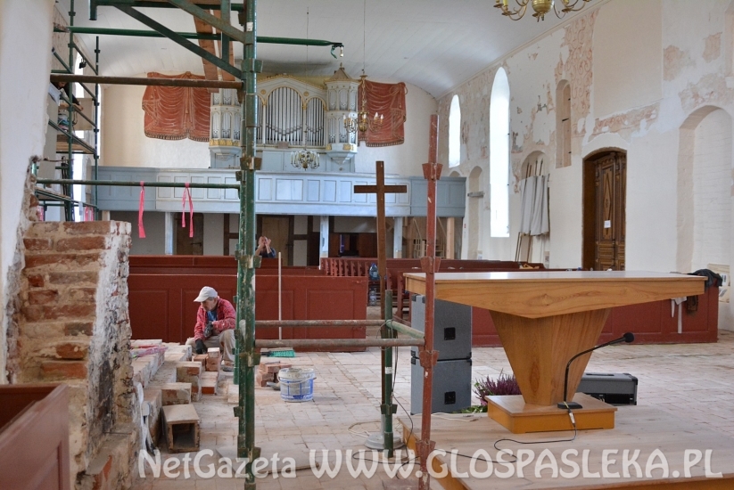Marianka - prace w kosciele