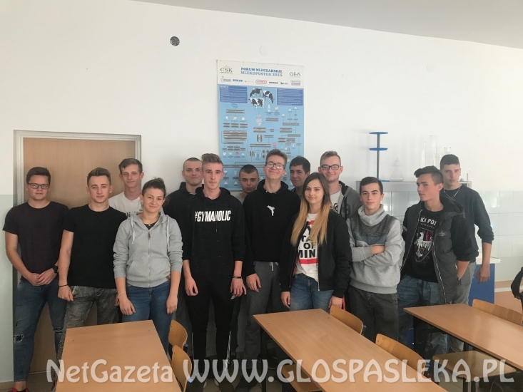 Uczniowie ZSEiT na starcie do przygody we Włoszech i w Hiszpanii!