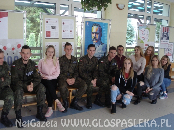 W ZSEiT - 100 Lat Niepodległości Naszej Ojczyzny