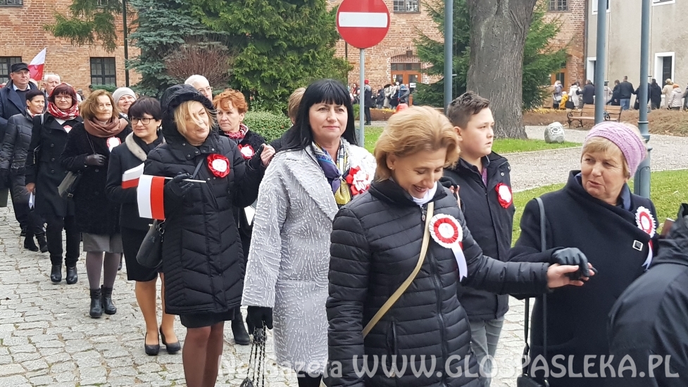 Pod biało - czerwonym sztandarem