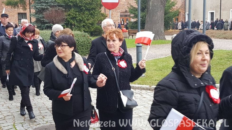 Pod biało - czerwonym sztandarem