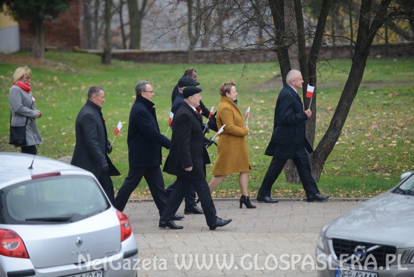 Pod biało - czerwonym sztandarem