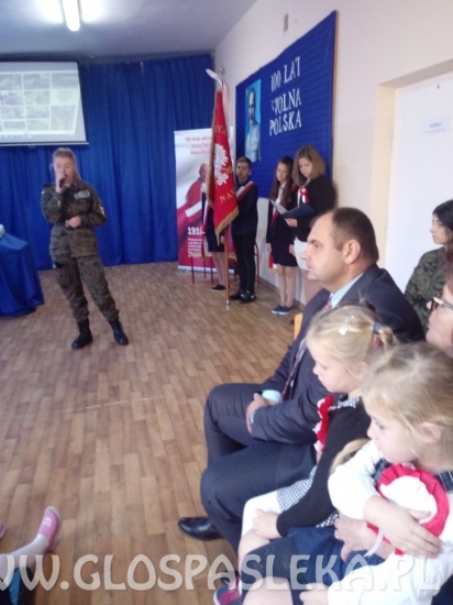 Kadeci ZSEiT na obchodach Święta Niepodległości w Bielicy