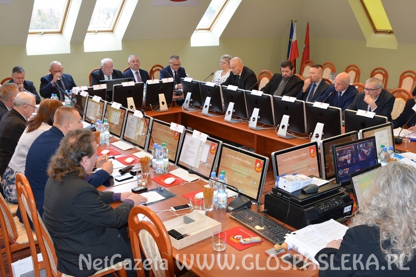 pierwsza sesja w powiecie 