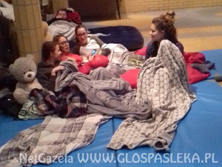 Nocny Maraton Lektur w ZSEiT