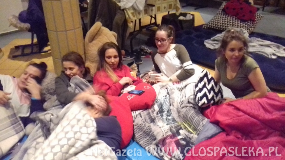 Nocny Maraton Lektur w ZSEiT