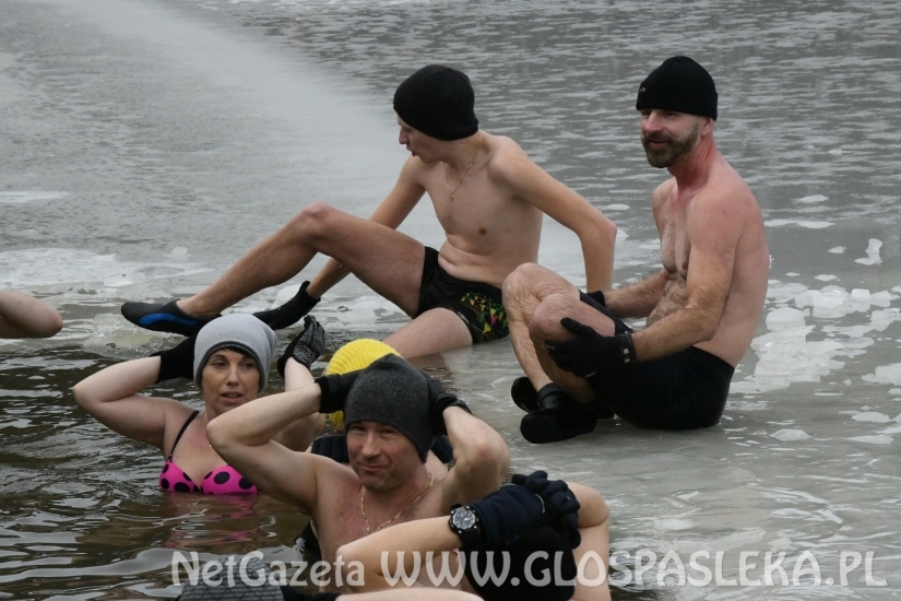 Pasłęckie morsy na rzecz WOŚP