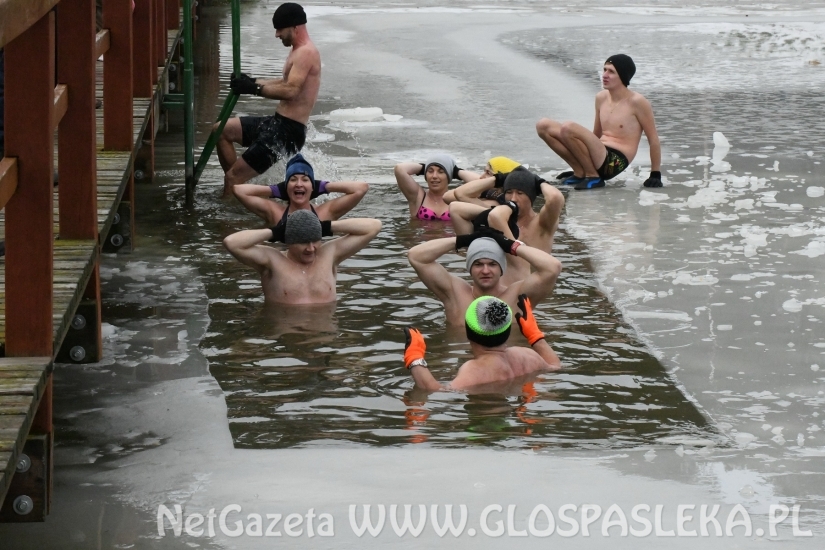 Pasłęckie morsy na rzecz WOŚP