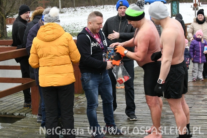 Pasłęckie morsy na rzecz WOŚP