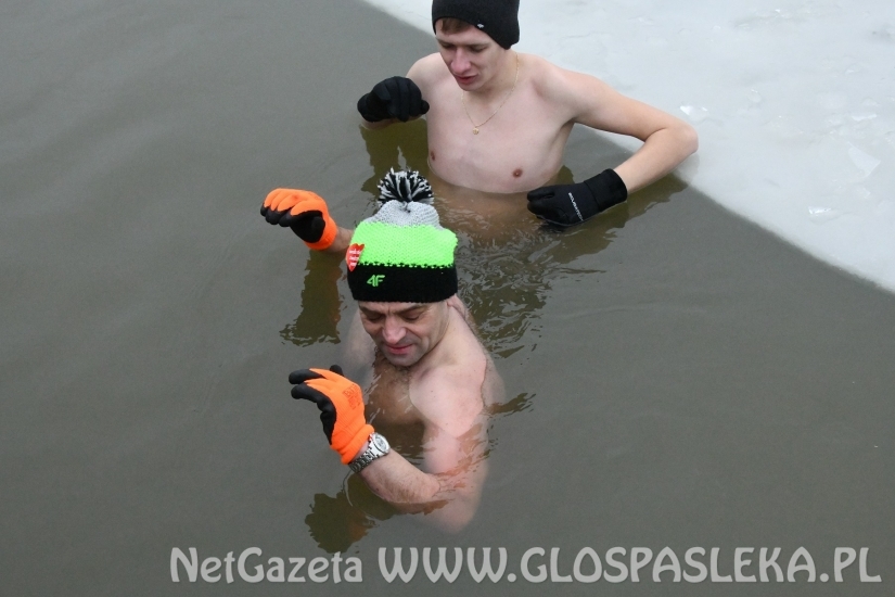 Pasłęckie morsy na rzecz WOŚP