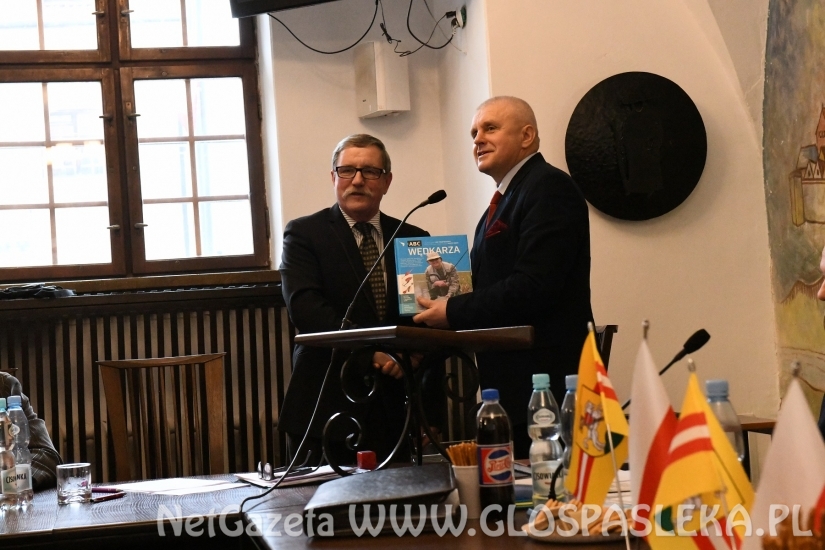 Obradowali wędkarze