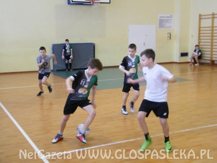 Turniej piłki halowej w SP nr 1