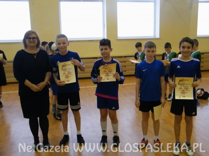 Turniej piłki halowej w SP nr 1