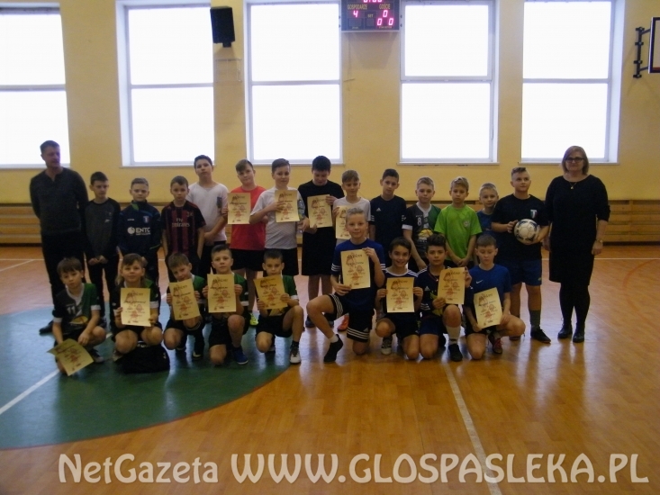 Turniej piłki halowej w SP nr 1