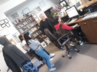 Poznawanie zawodu fotografa przez młodzież OSiW