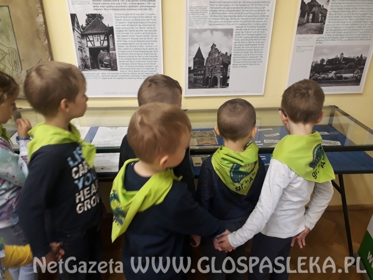 Przedszkolaki w bibliotece