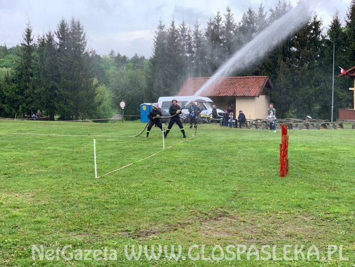 Dzień Strażaka w deszczu