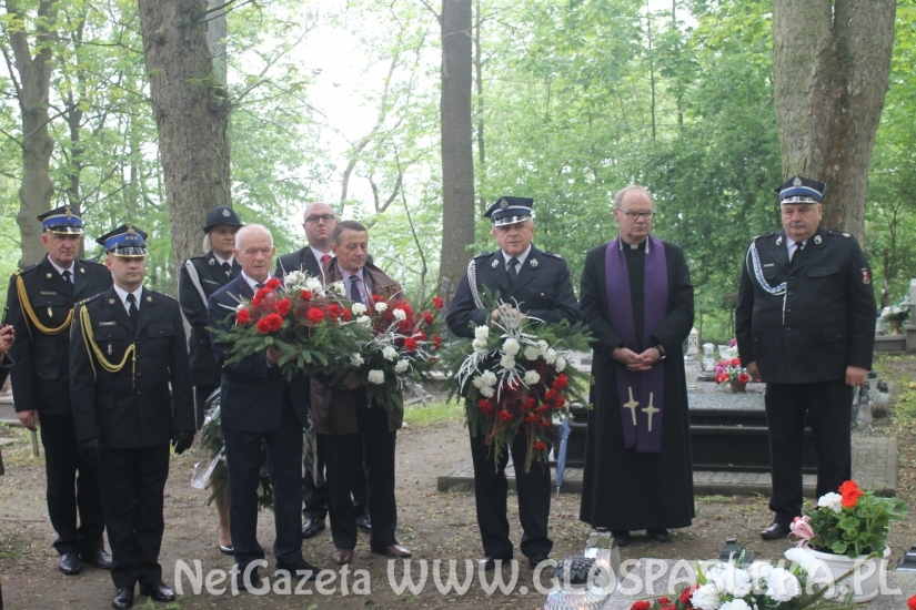 Dzień Strażaka w deszczu