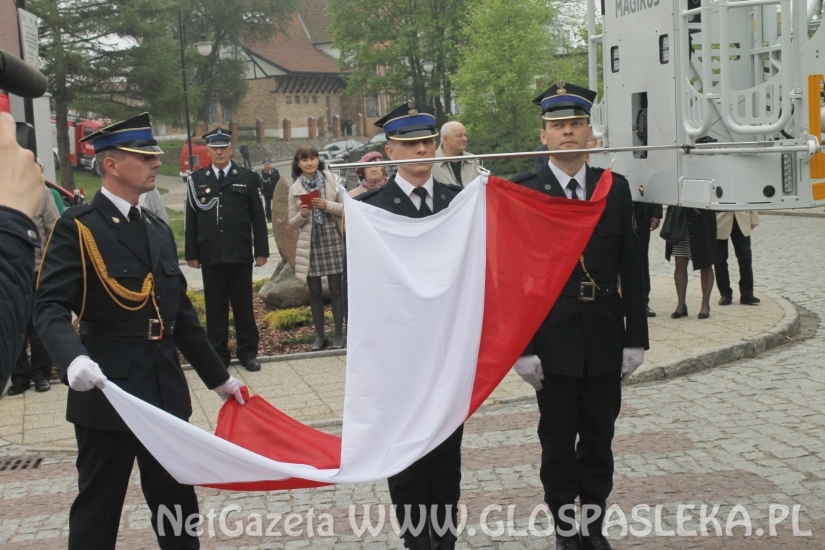 Dzień Strażaka w deszczu
