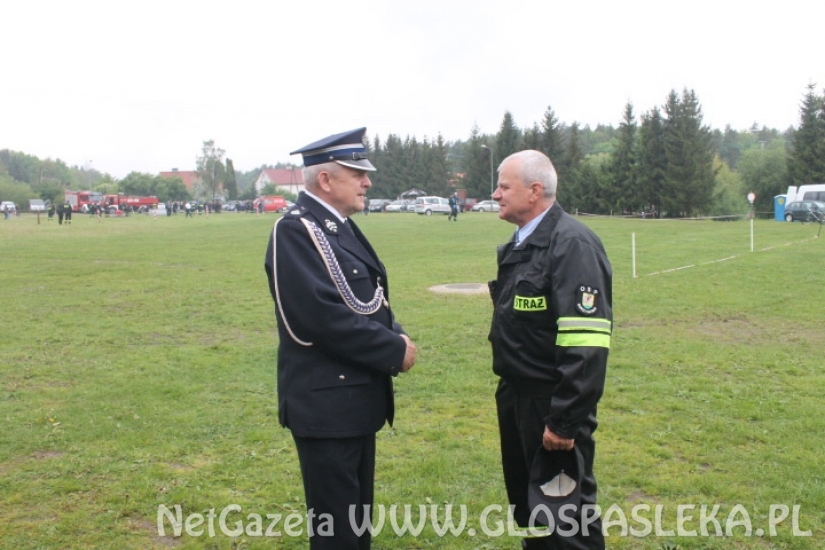 Dzień Strażaka w deszczu