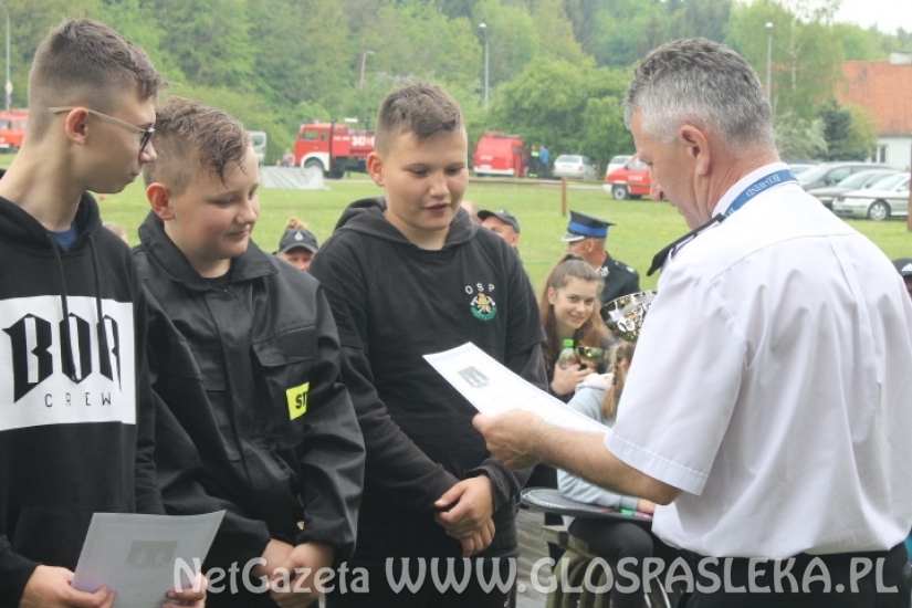 Dzień Strażaka w deszczu