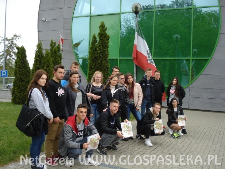 II mundurowa z ZSEiT na obozie szkoleniowym