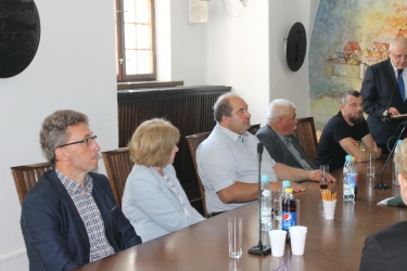 Droga do Piniewa - umowa