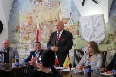 Umowa na remont murów