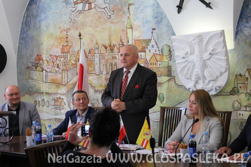 Umowa na remont murów