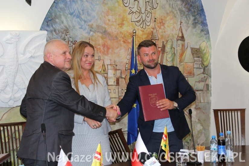 Umowa na remont murów