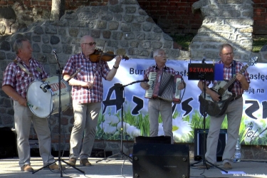 Kapela Sztama na placu 1000 - lecia