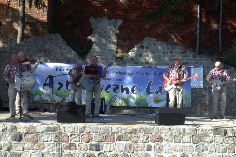 Kapela Sztama na placu 1000 - lecia