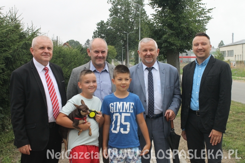 Można chodzić oficjalnie