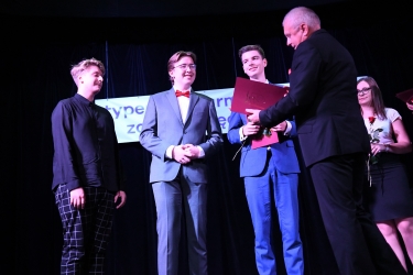 Wyjątkowa uroczystość - Stypendia burmistrza