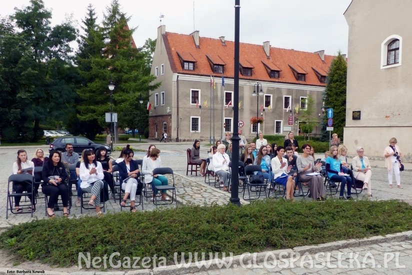 Narodowe Czytanie na pl. św. Wojciecha