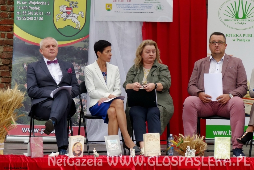 Narodowe Czytanie na pl. św. Wojciecha