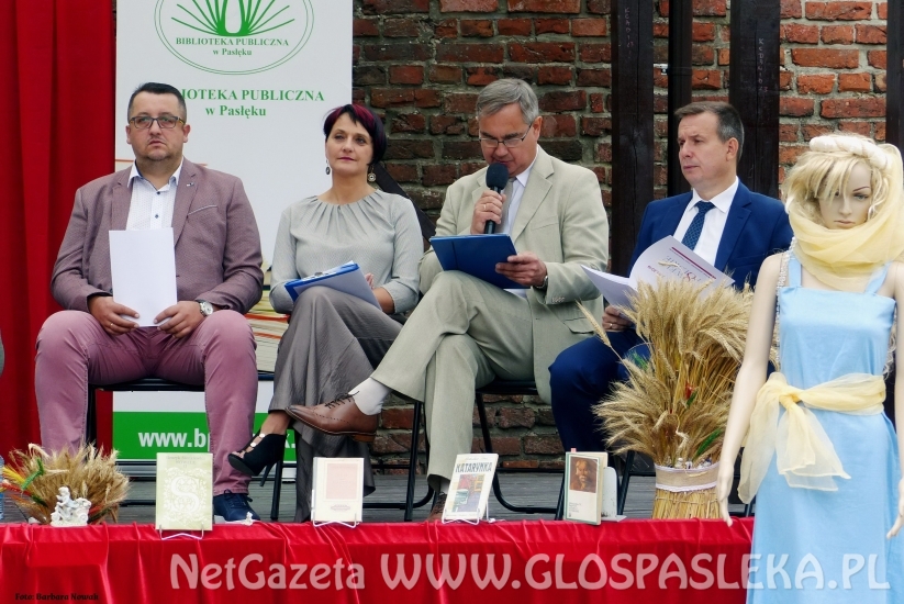 Narodowe Czytanie na pl. św. Wojciecha