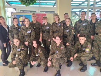 Z ZSEiT do Wojskowej Akademii Technicznej w Warszawie