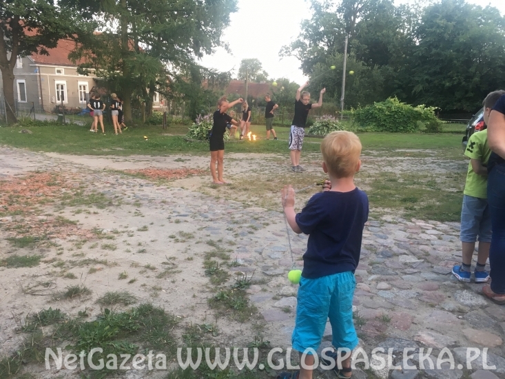 Teatr ognia zamiast nudy