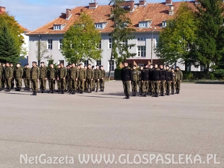 Mundurowi z ZSEiT na obozie szkoleniowym